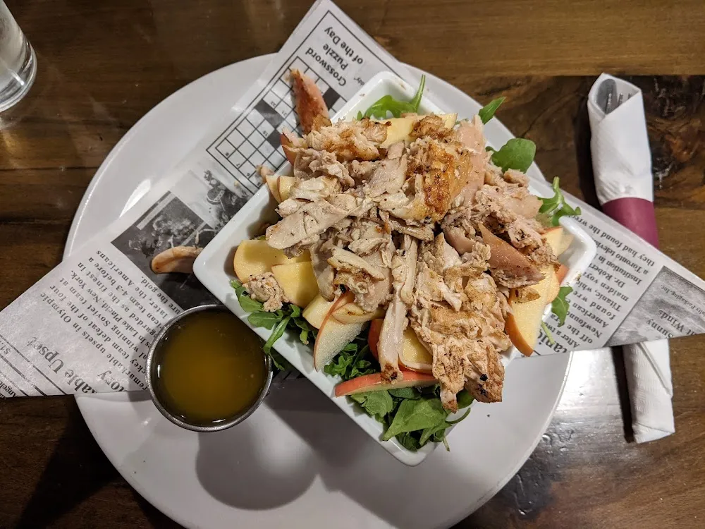 Arugula Apple Salad with Pulled Chicken